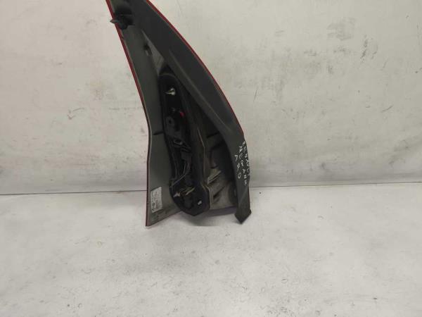 FEU ARRIERE DROIT RENAULT MEGANE BREAK 3/2006+ - Vue 2